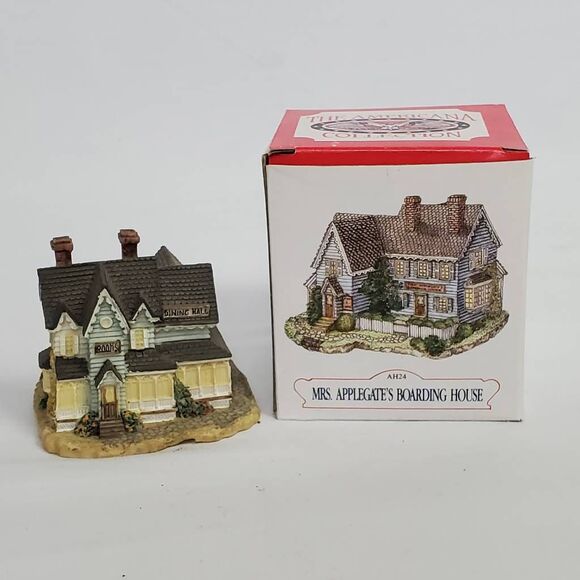 Liberty Falls Mrs. Applegate’s Boarding House AH24 Figurine w/ Box - Picture 2 of 3